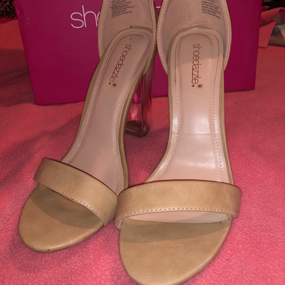 Shoe dazzle Tan high heels with clear heel